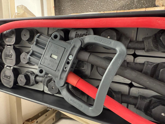 24V 200AH 2PZB200 Batterie inkl. Aquamatik und REMA-Stecker