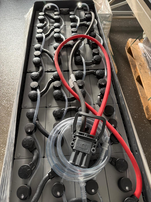 48V 775AH 5PZS775 Batterie inkl. Aquamatik und REMA-Stecker